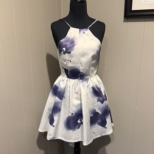 B16 Lulu's Women’s XS Elegant White and Purple Mini Dress